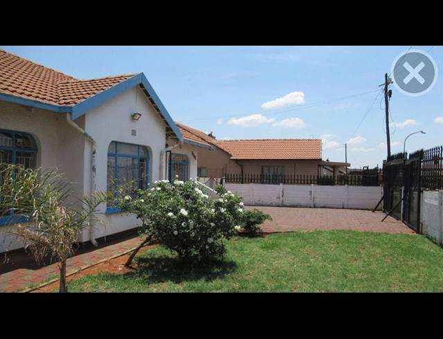 3 BEDROOM HOUSE FOR SALE IN LENASIA SOUTH